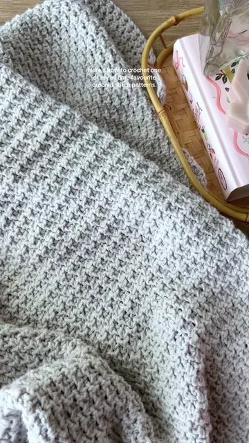 Alternating BLO / 3rd Loop Only Stitch